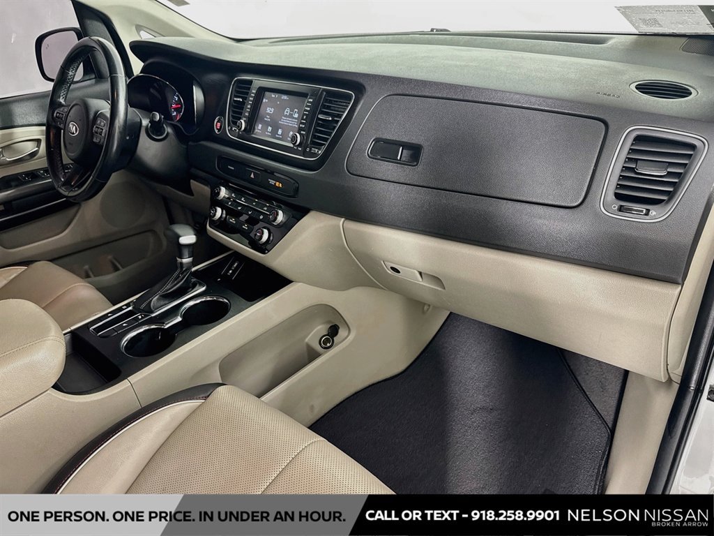 Used 2021 Kia Sedona EX FWD image 30