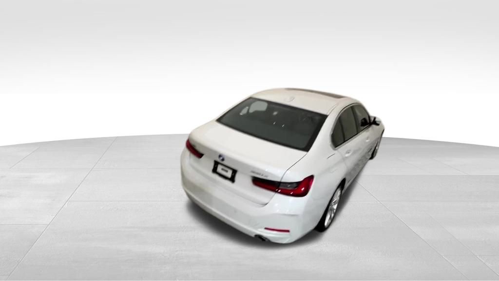 Used 2024 BMW 330e xDrive image 16