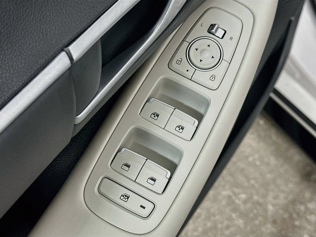 Used 2024 Hyundai Sonata SEL FWD image 21