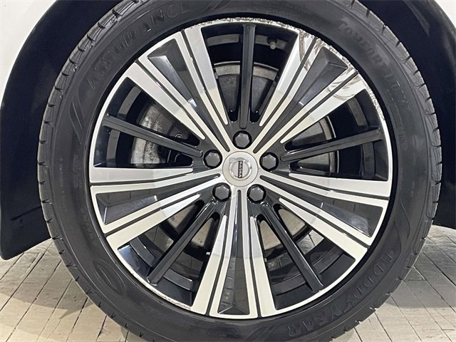 Used 2022 Volvo XC60 T8 Inscription w/ Advanced Package image 13