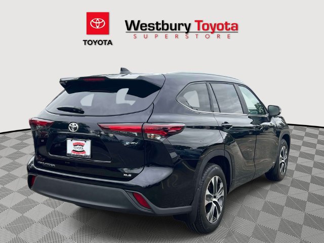 Used 2026 Toyota Highlander XLE AWD/4WD image 7