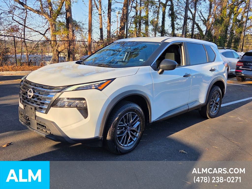 Used 2024 Nissan Rogue S image 1