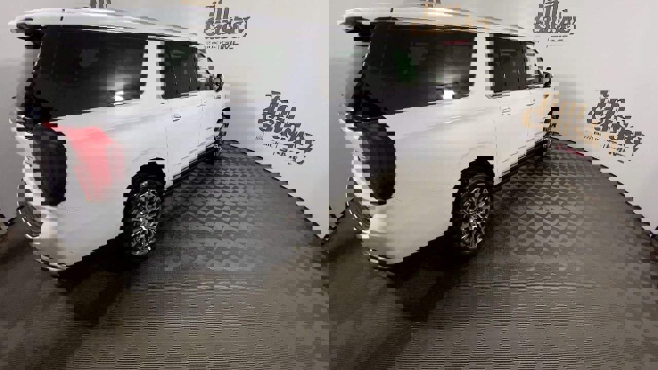 New 2026 GMC Yukon XL Denali w/ Denali Reserve Package image 8