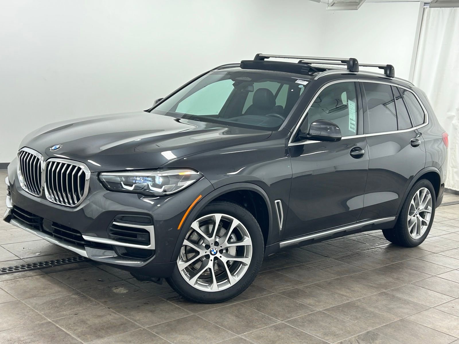Used 2023 BMW X5 xDrive40i image 1