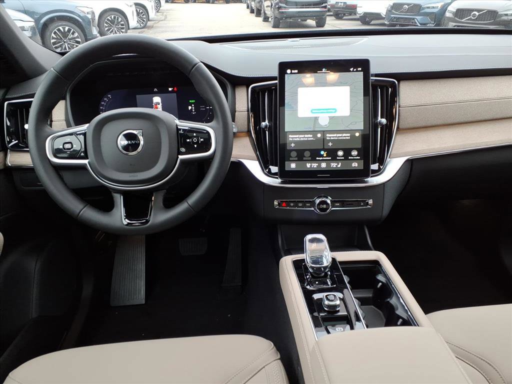 New 2026 Volvo XC90 T8 Plus w/ Protection Package Premier image 13