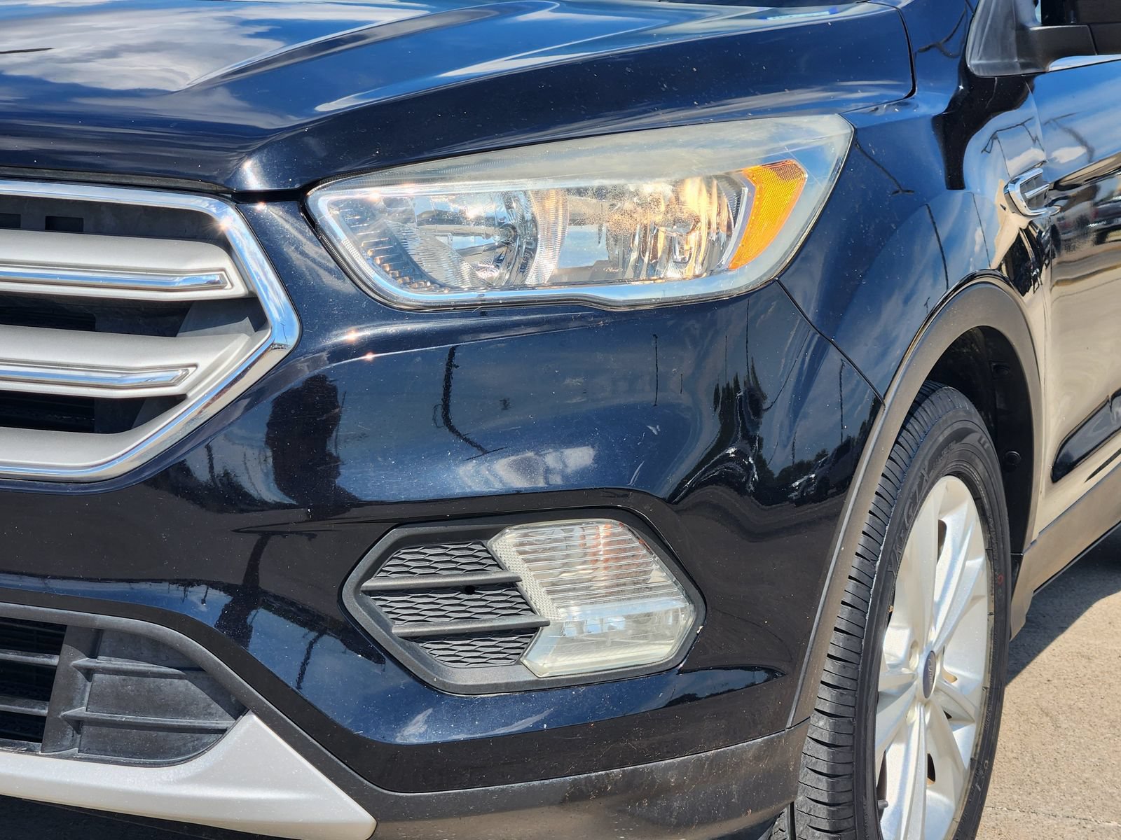 Used 2019 Ford Escape SE FWD image 10