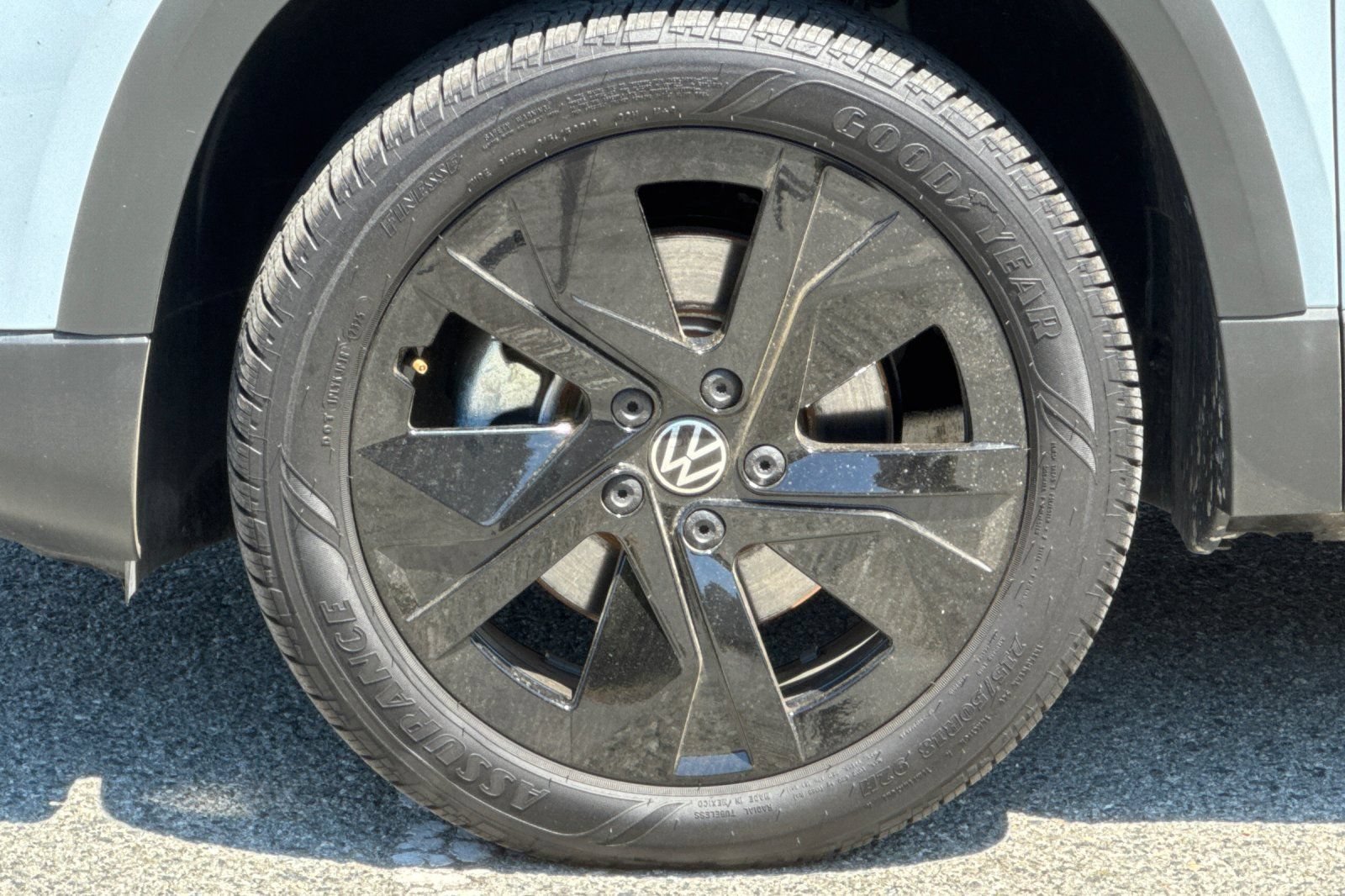 Certified 2026 Volkswagen Taos SE FWD image 26