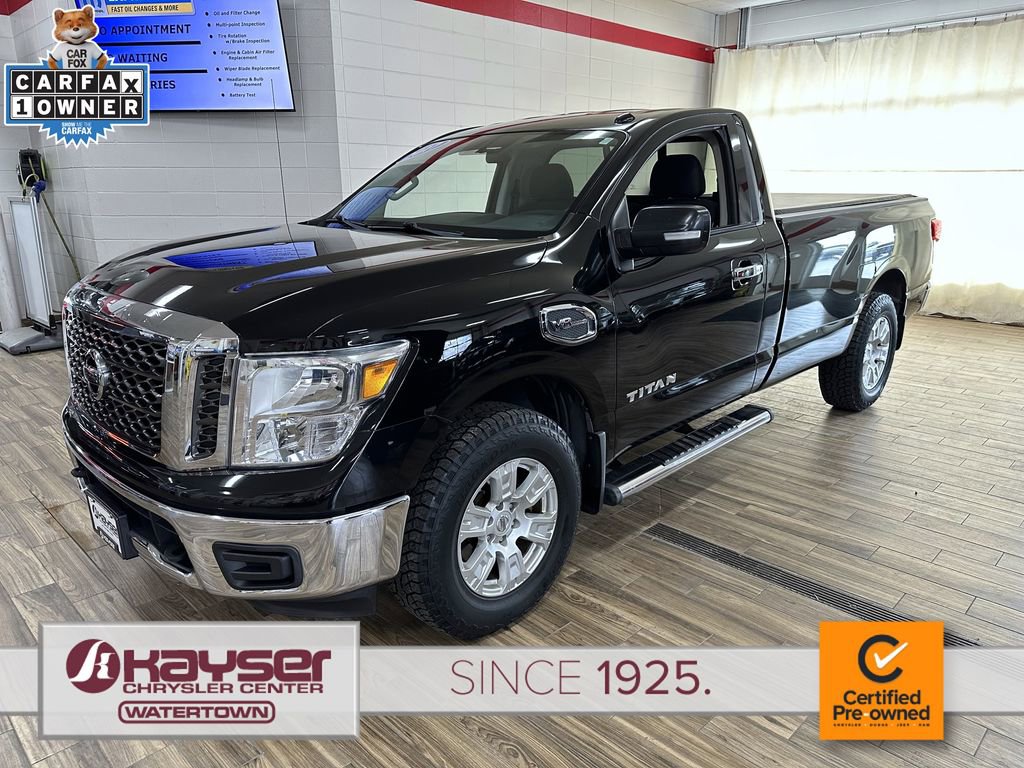 Used 2017 Nissan Titan SV image 1