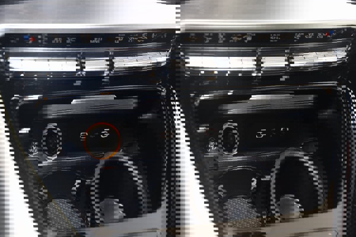 Used 2024 Mercedes-Benz AMG GT 43 image 50