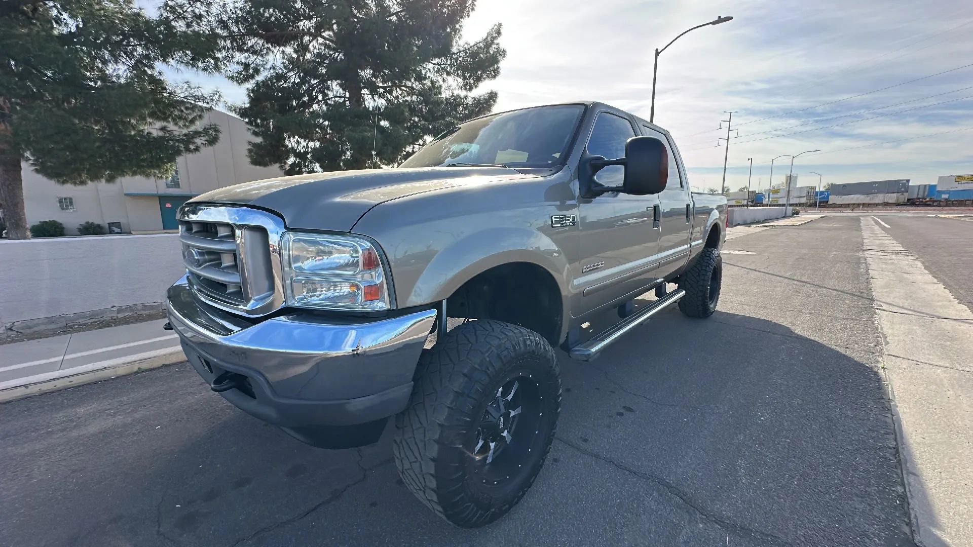 Used 2004 Ford F350 Lariat AWD/4WD image 9