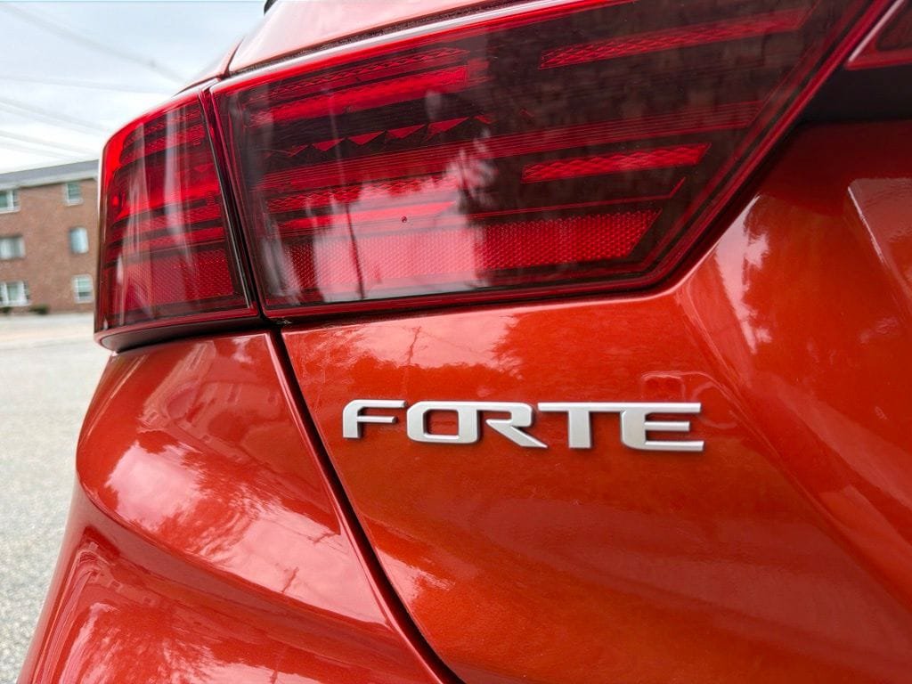 Certified 2023 Kia Forte GT-Line w/ GT-Line Premium Package FWD image 12