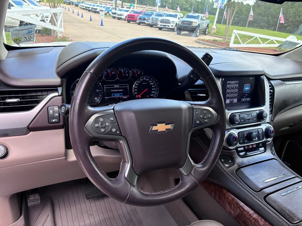 Used 2020 Chevrolet Suburban Premier RWD image 25