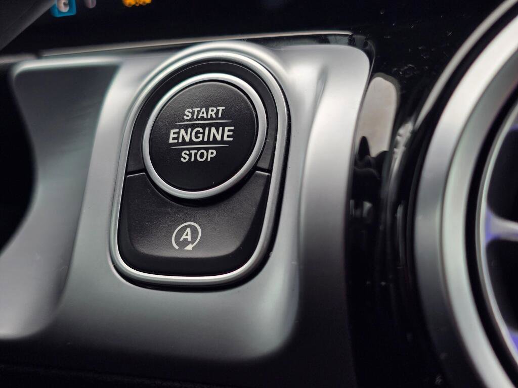 Used 2022 Mercedes-Benz GLB 35 AMG 4MATIC image 47