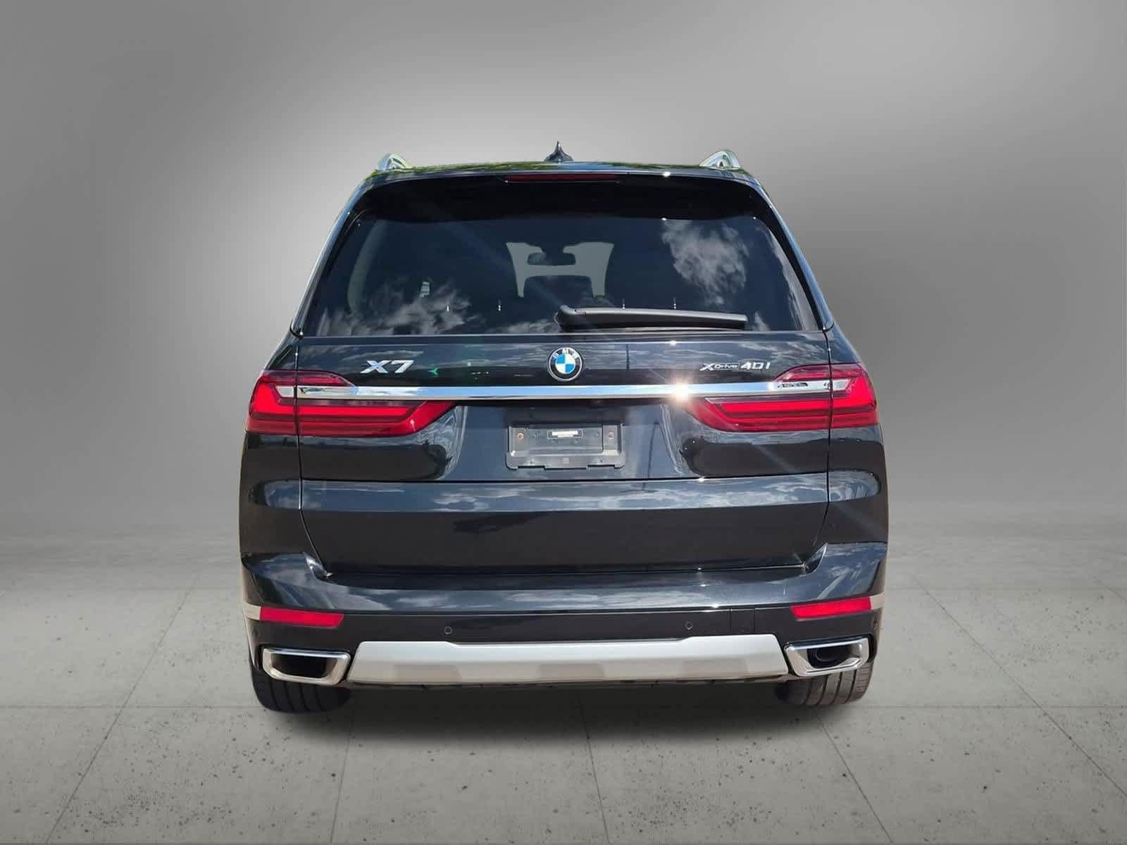 Used 2022 BMW X7 xDrive40i w/ Premium Package AWD/4WD image 5
