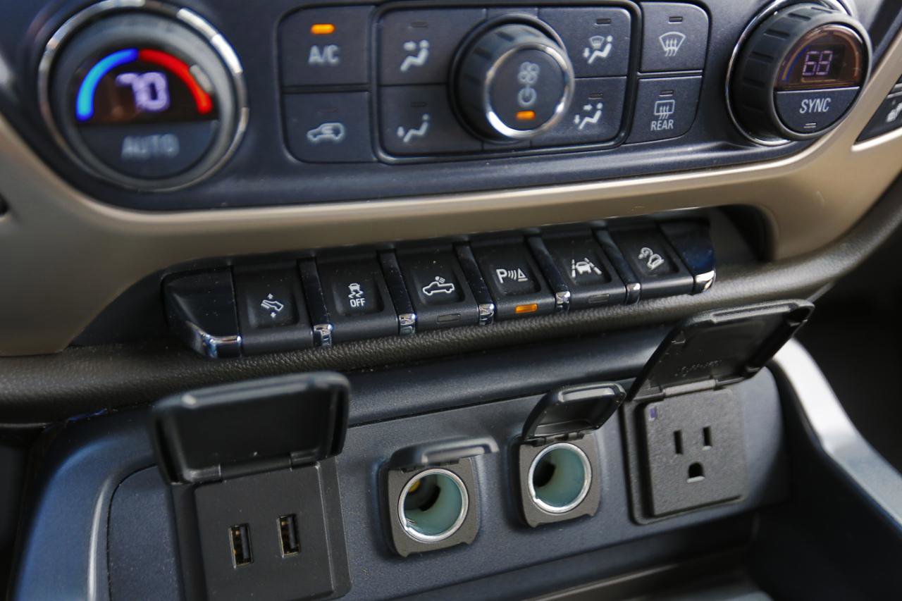 Used 2017 GMC Sierra 1500 Denali image 9