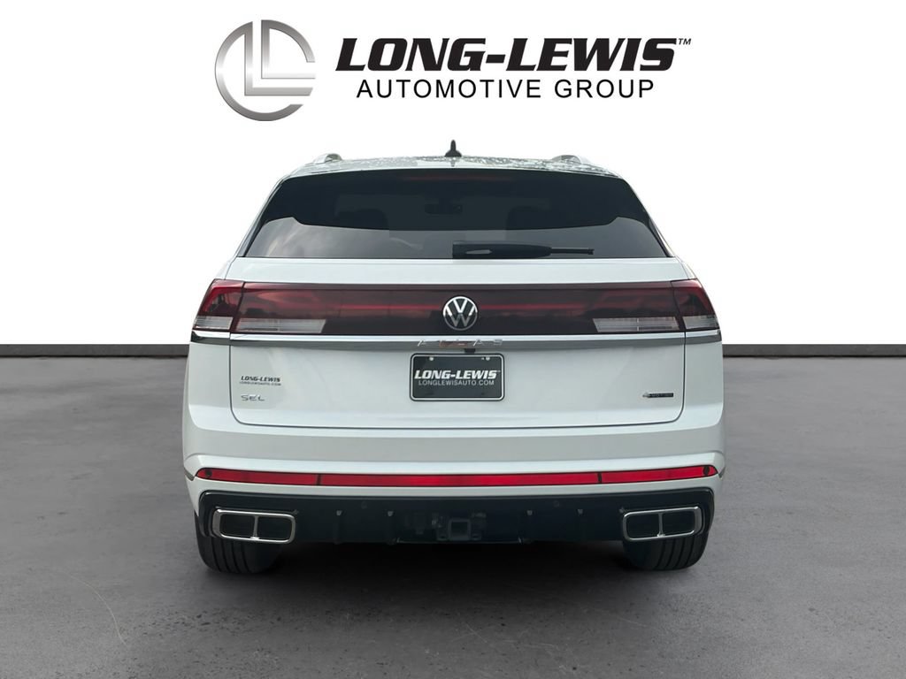 Used 2024 Volkswagen Atlas Cross Sport SEL R-Line AWD/4WD image 5