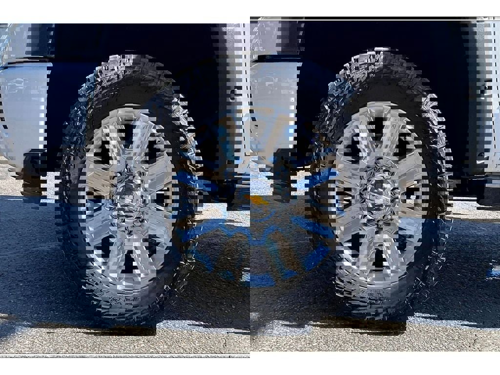 Used 2024 Chevrolet Silverado 3500 High Country w/ High Country Premium Package image 9