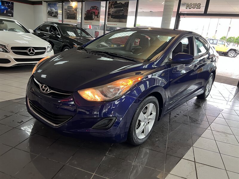 Used 2013 Hyundai Elantra GLS FWD image 1