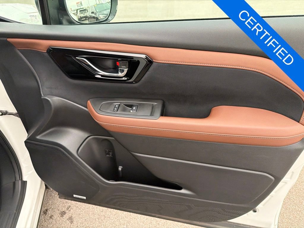 Certified 2026 Subaru Forester Touring AWD/4WD image 8