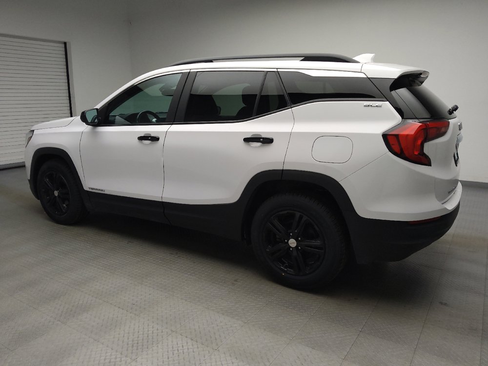 Used 2021 GMC Terrain SLE w/ Driver Convenience Package FWD image 3