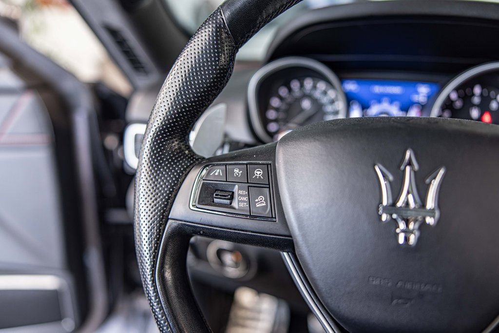 Used 2019 Maserati Levante S GranSport image 26