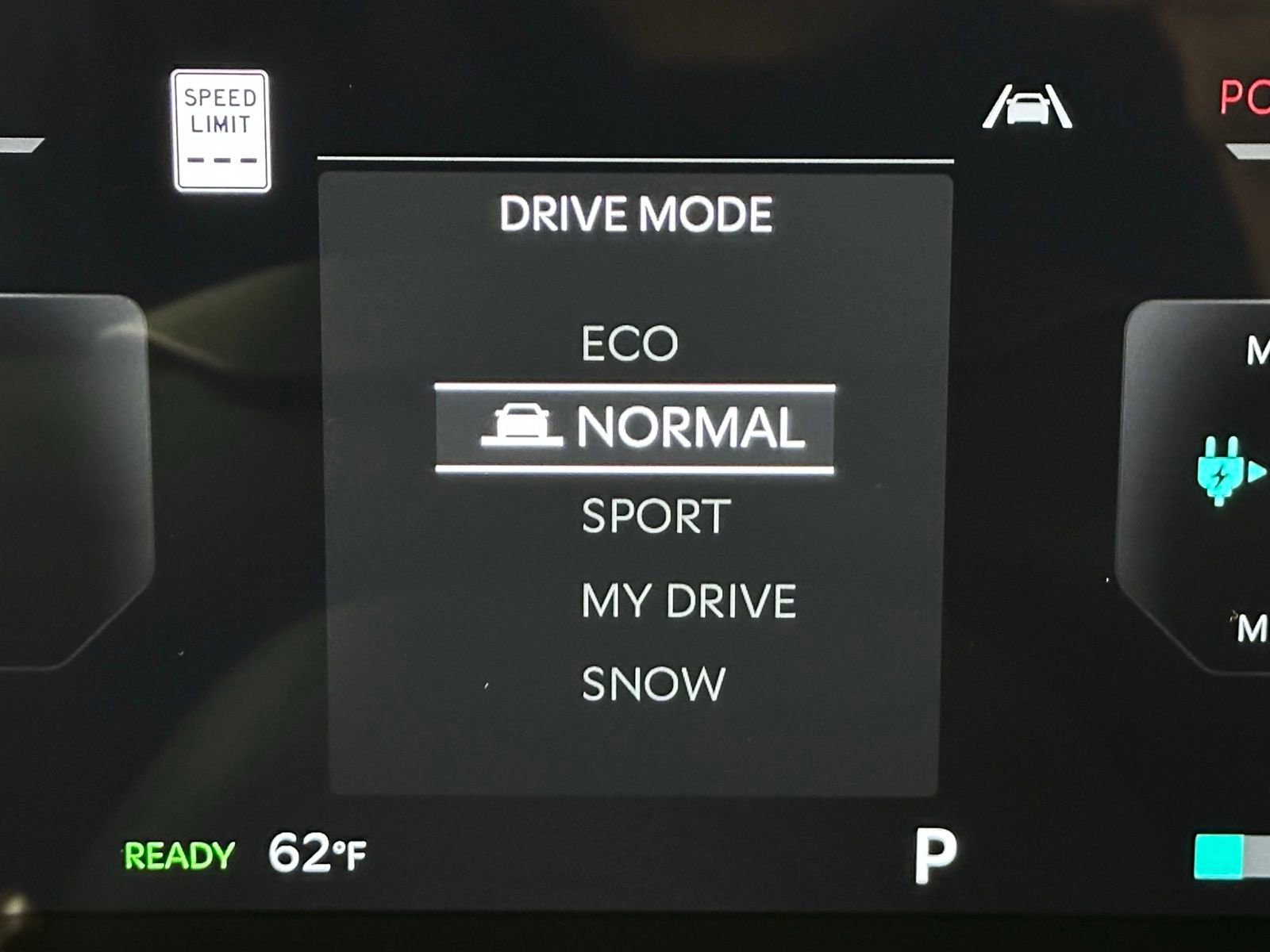 Used 2025 Kia EV9 Wind image 14