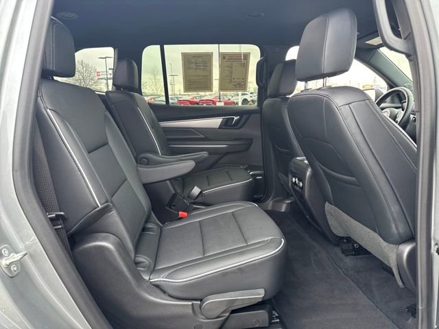 Used 2025 Buick Enclave Preferred image 12