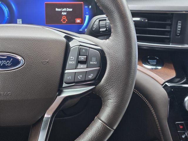 Used 2023 Ford Explorer King Ranch w/ Technology Package image 27