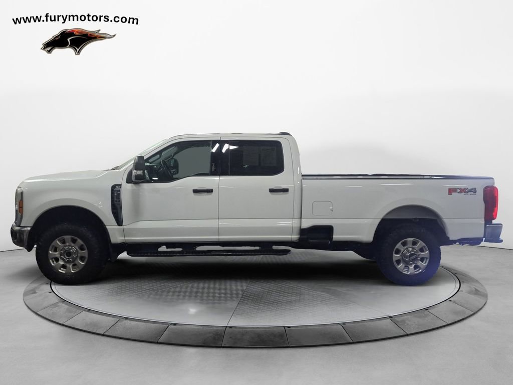 Used 2024 Ford F350 XLT w/ FX4 Off-Road Package image 6