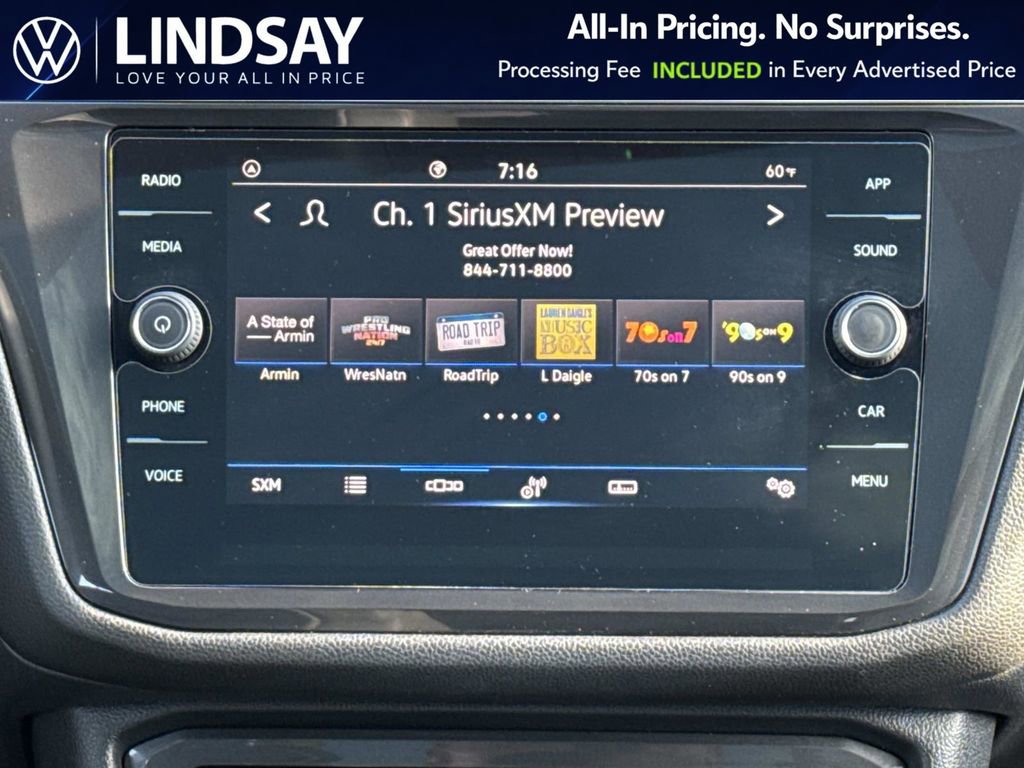 Used 2023 Volkswagen Tiguan SE w/ Panoramic Sunroof Package FWD image 14