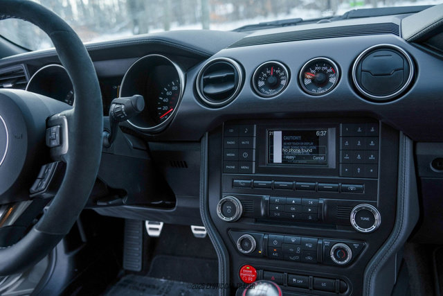 Used 2015 Ford Mustang Shelby GT350 image 22