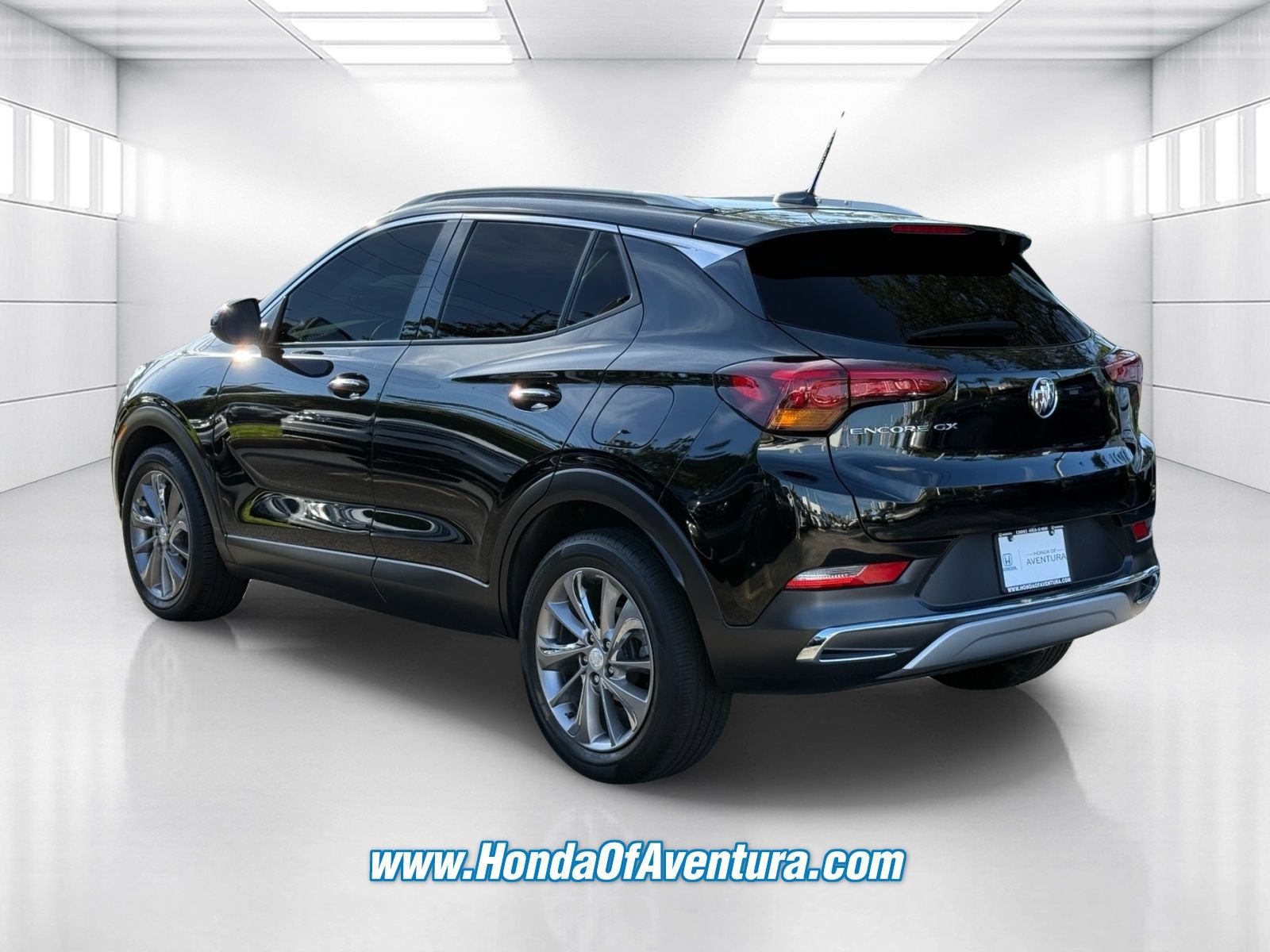 Used 2023 Buick Encore GX Essence w/ Experience Buick Package FWD image 4