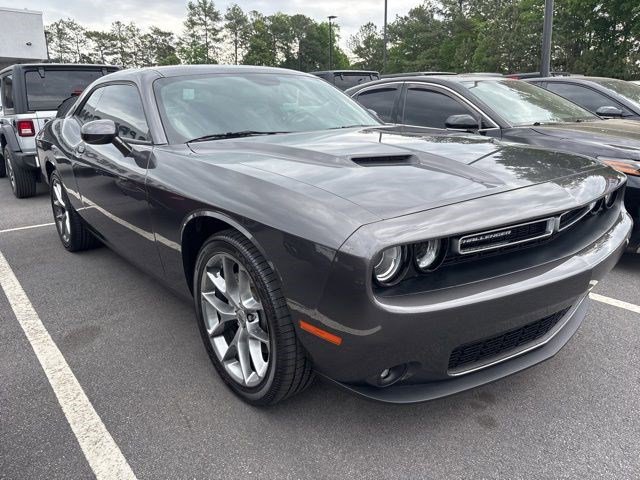 Used 2023 Dodge Challenger SXT w/ Plus Package RWD image 7