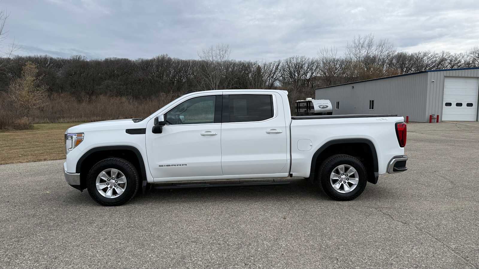 Used 2021 GMC Sierra 1500 SLE image 6