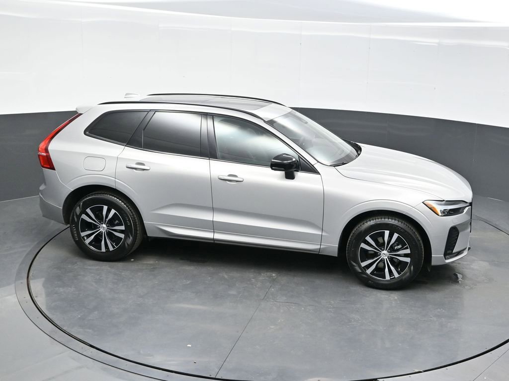 Used 2025 Volvo XC60 B5 Core AWD/4WD image 33