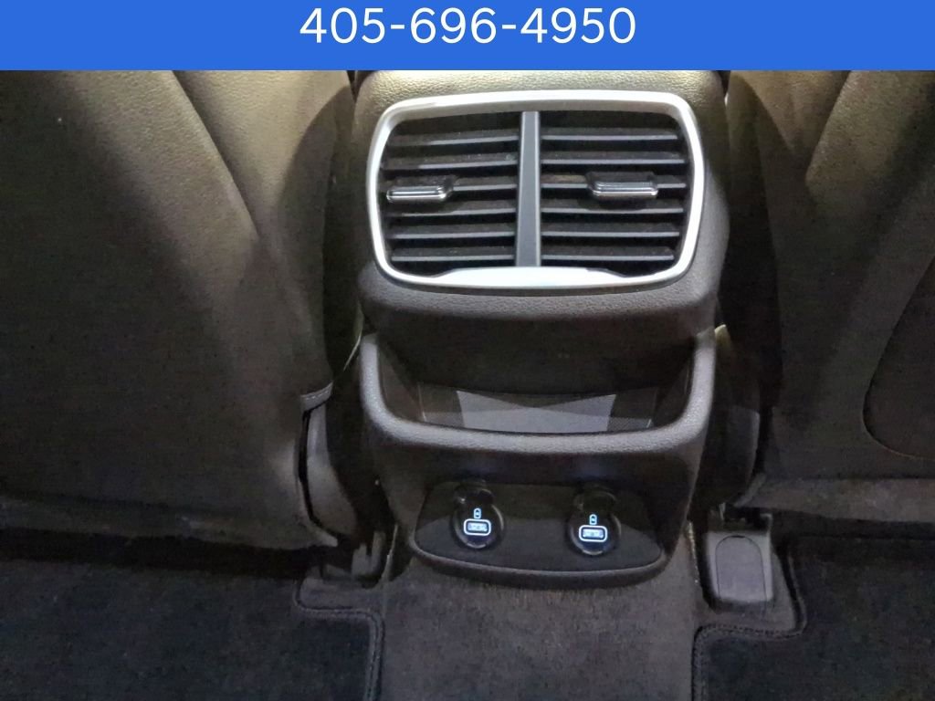 Used 2019 Hyundai Santa Fe Limited image 10