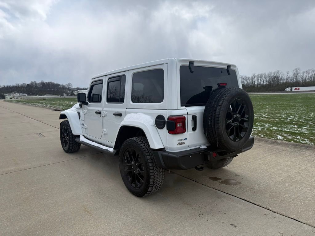 Used 2021 Jeep Wrangler Unlimited Sahara w/ Cold Weather Group image 7