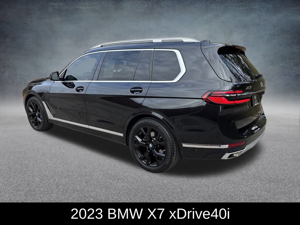 Used 2023 BMW X7 xDrive40i w/ Premium Package image 3