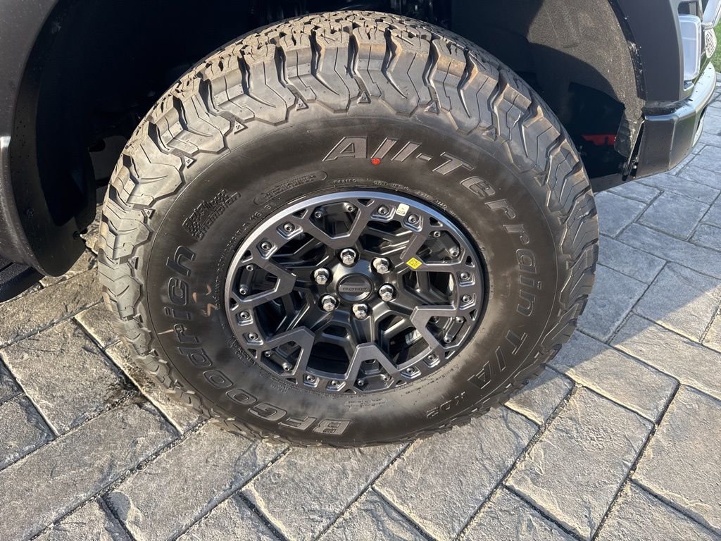 Used 2025 Ford F150 Raptor R w/ Equipment Group 803A Raptor R image 4