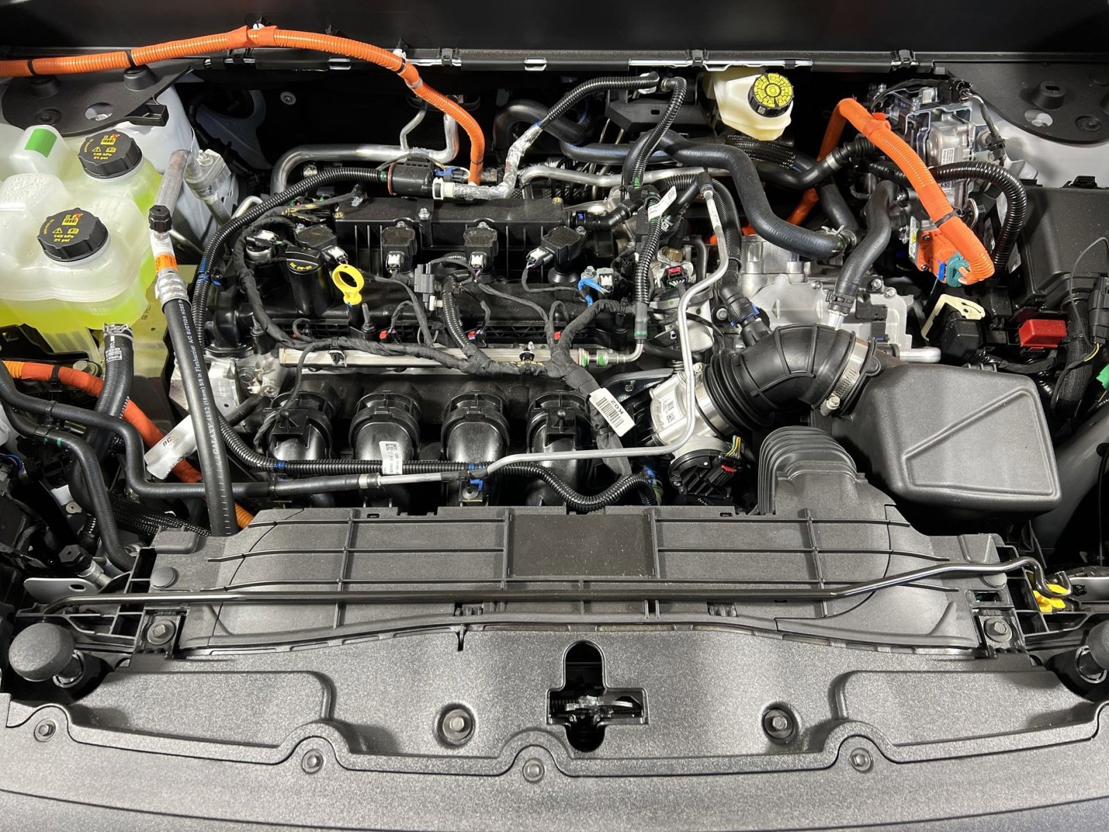 New 2025 Ford Maverick XL w/ Equipment Group 101A image 25