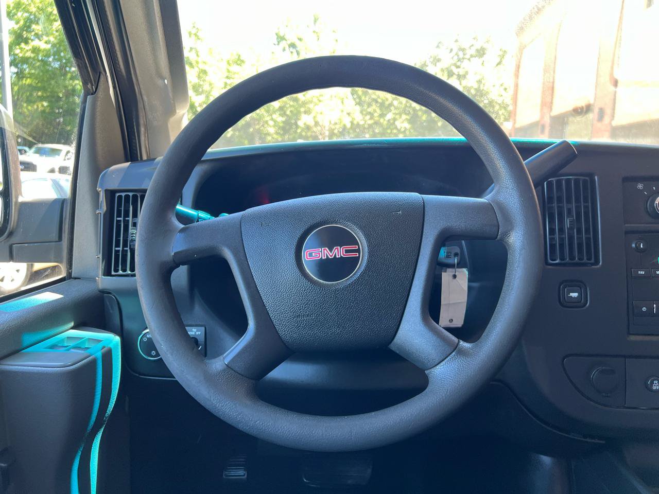 Used 2017 GMC Savana 2500 RWD image 31