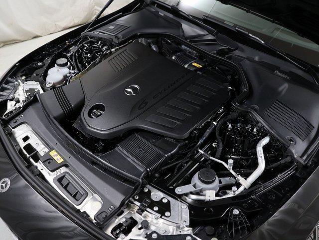 Certified 2024 Mercedes-Benz CLE 450 4MATIC Cabriolet image 36