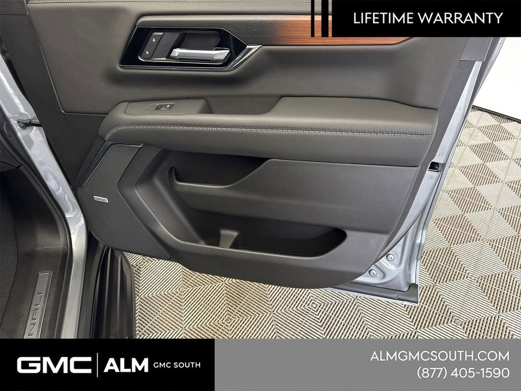 New 2026 GMC Yukon XL Denali image 16