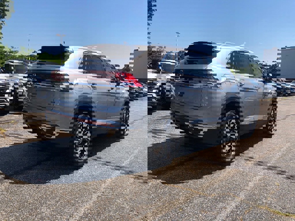 New 2025 Volkswagen Atlas Cross Sport SEL image 6