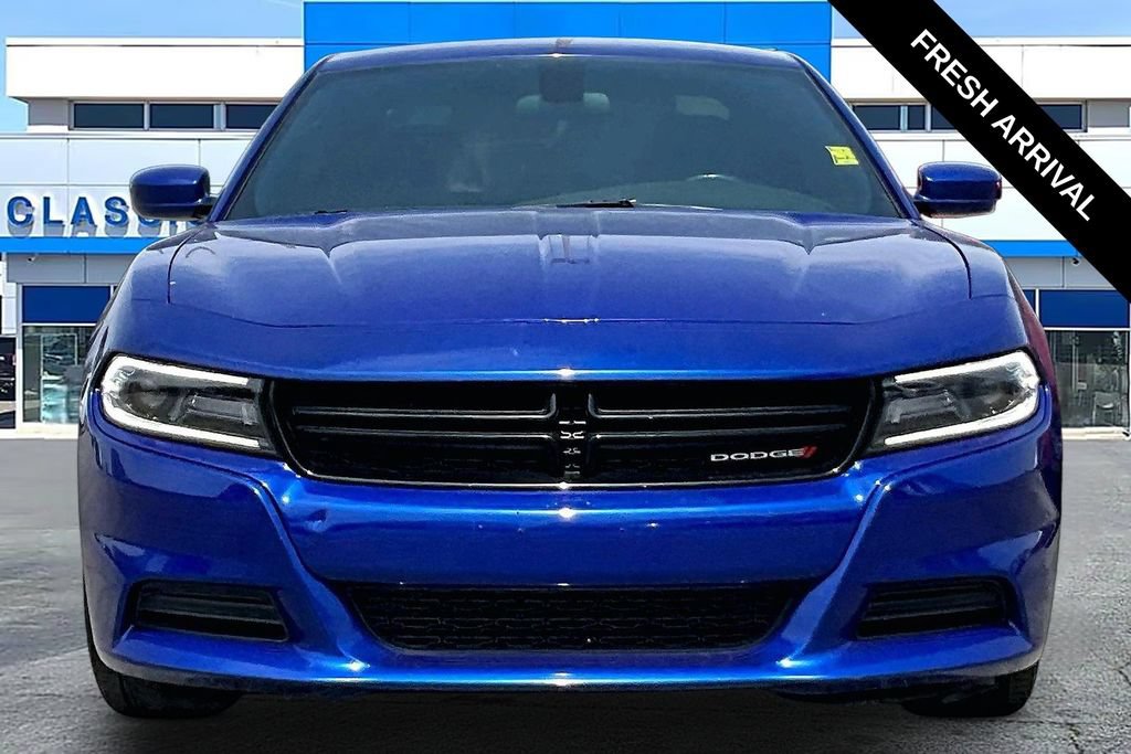 Used 2020 Dodge Charger SXT RWD image 18
