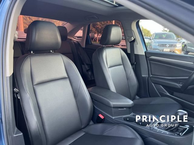 Used 2019 Volkswagen Jetta SEL FWD image 30