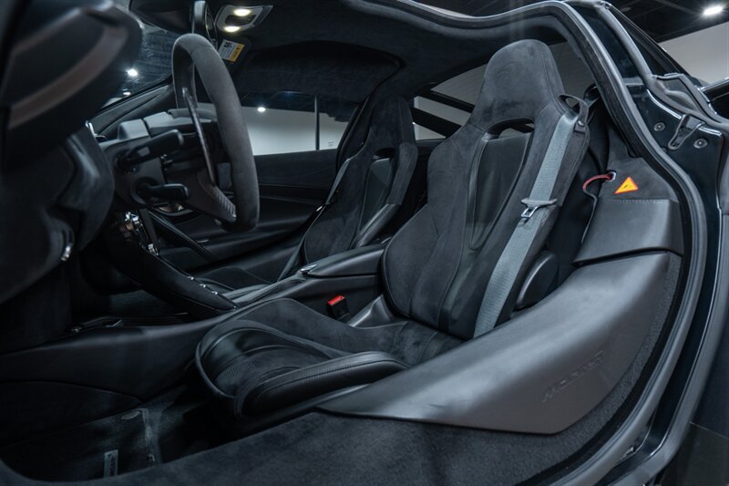 Used 2018 McLaren 720S Performance RWD image 20
