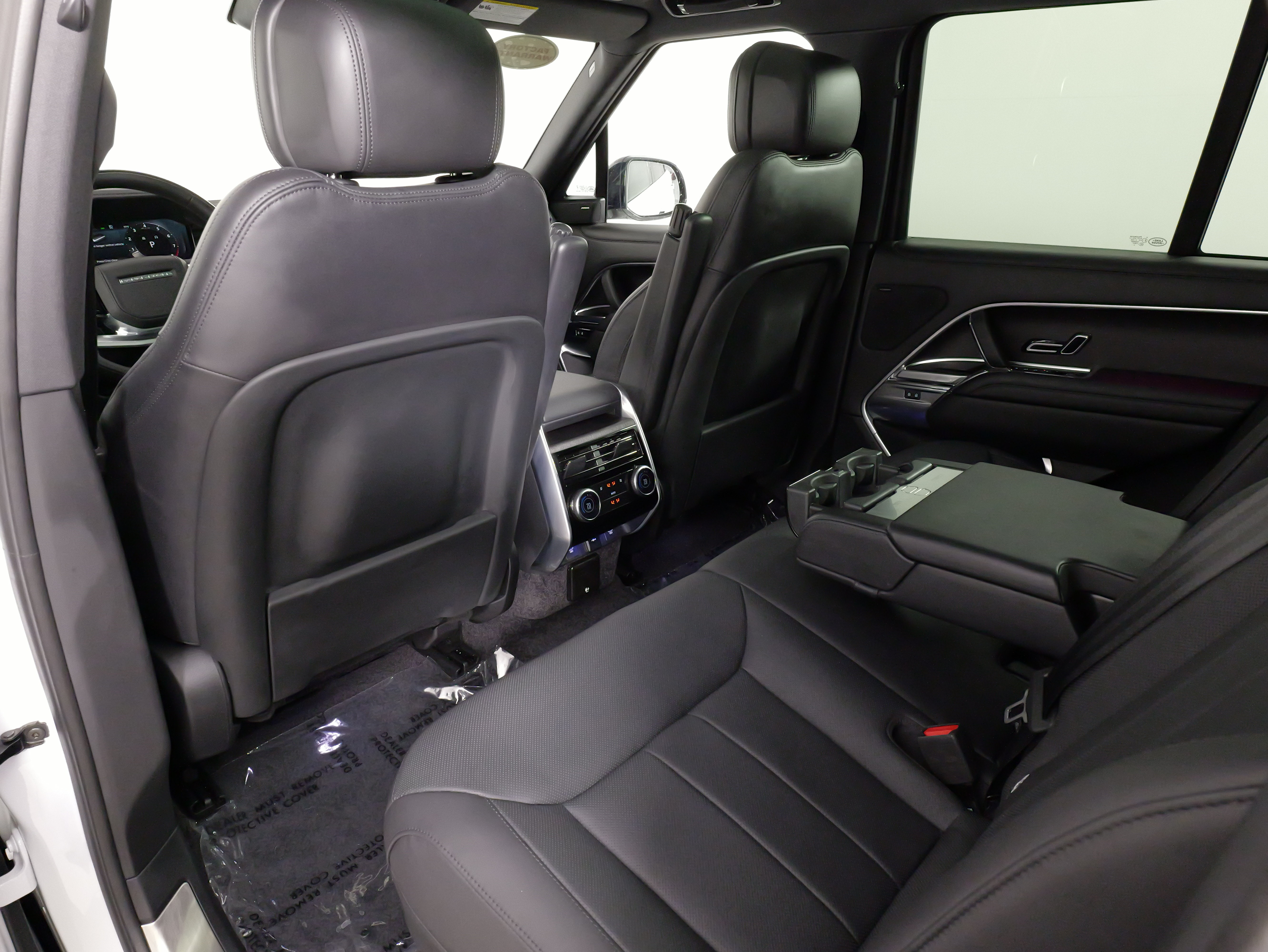 Used 2024 Land Rover Range Rover SE AWD/4WD image 38