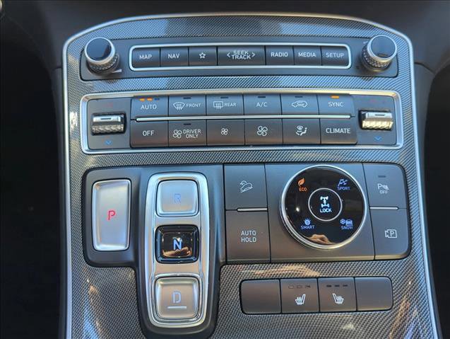 Used 2023 Hyundai Santa Fe SEL Premium image 15