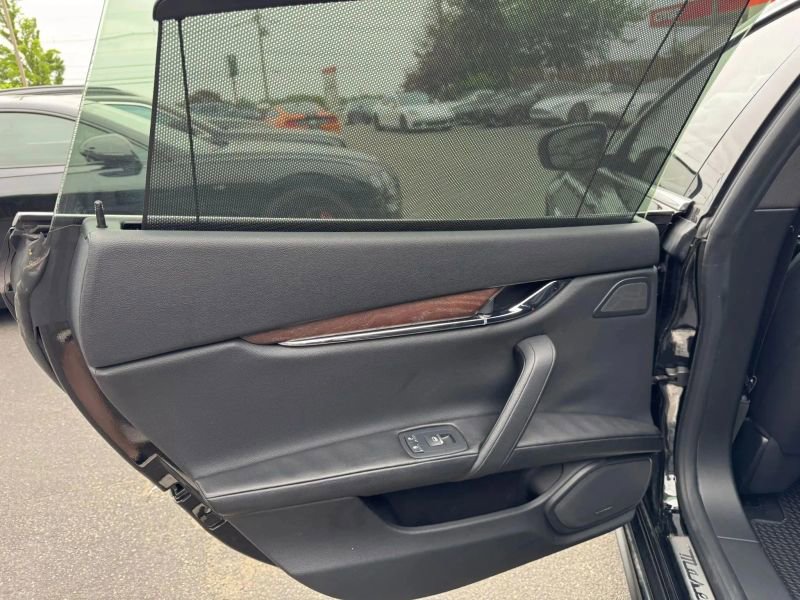 Used 2018 Maserati Quattroporte S image 24